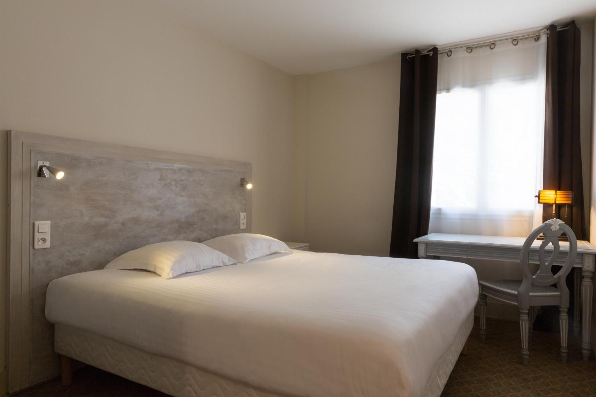 Hotel The Originals Boutique, Les Poemes De 3*